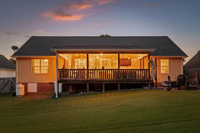 239 Kailors Cove Circle, Ringgold, GA 30736