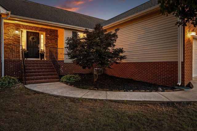 239 Kailors Cove Circle, Ringgold, GA 30736