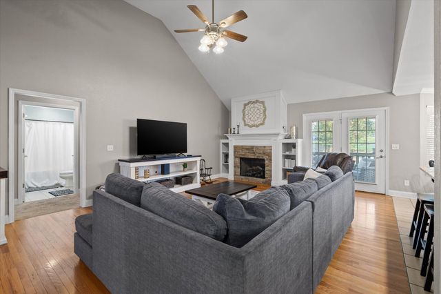 239 Kailors Cove Circle, Ringgold, GA 30736