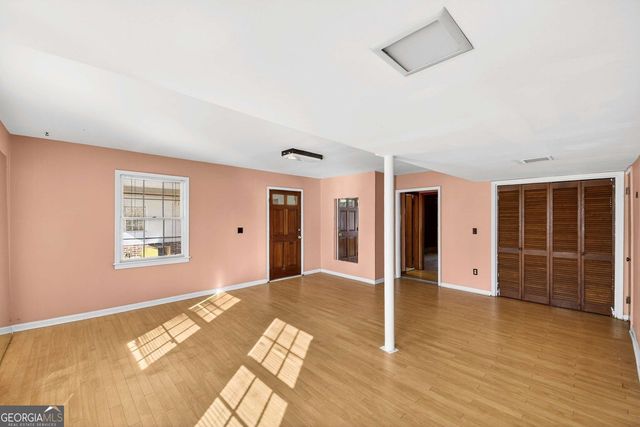 5657 Bob White Circle NW, Lilburn, GA 30047