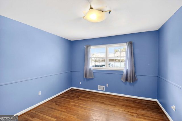 5657 Bob White Circle NW, Lilburn, GA 30047