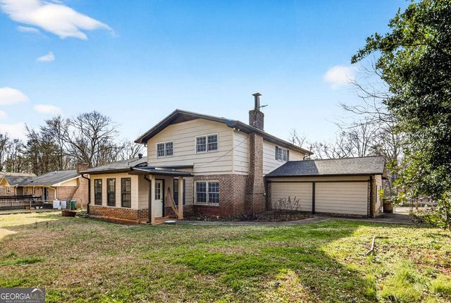 5657 Bob White Circle NW, Lilburn, GA 30047