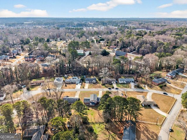 5657 Bob White Circle NW, Lilburn, GA 30047