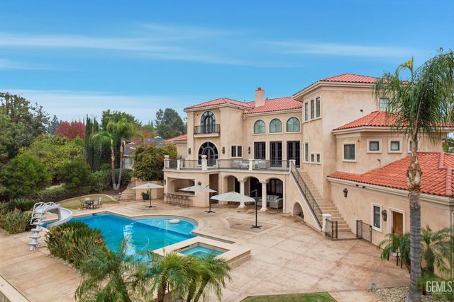 4275 Country club Drive, Bakersfield, CA 93306