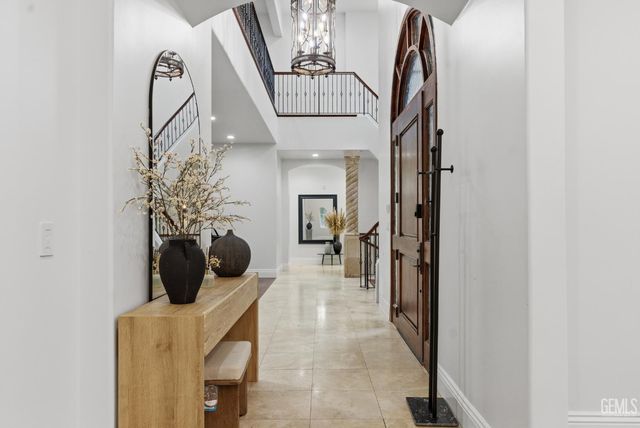 4275 Country club Drive, Bakersfield, CA 93306