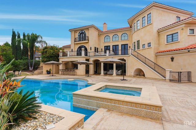 4275 Country club Drive, Bakersfield, CA 93306