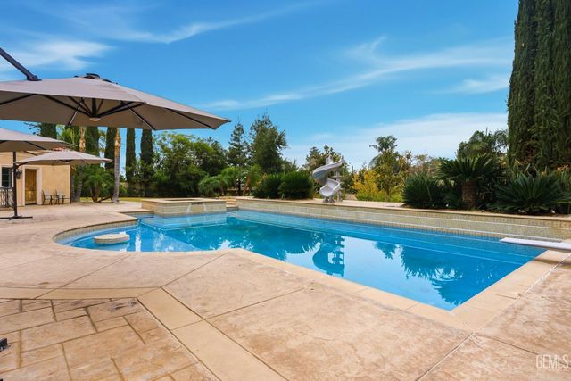 4275 Country club Drive, Bakersfield, CA 93306