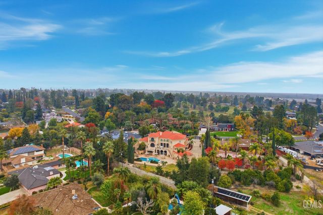 4275 Country club Drive, Bakersfield, CA 93306