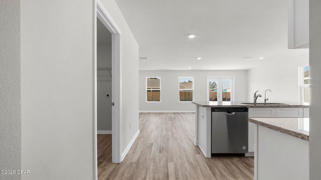 4029 Zinnia Drive, Chipley, FL 32428