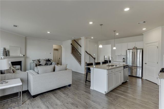 6790 Scarlet Oak Way, Flowery Branch, GA 30542