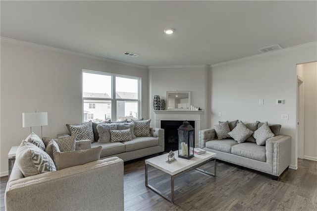 6790 Scarlet Oak Way, Flowery Branch, GA 30542