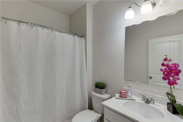 6790 Scarlet Oak Way, Flowery Branch, GA 30542