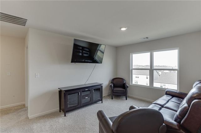 6790 Scarlet Oak Way, Flowery Branch, GA 30542