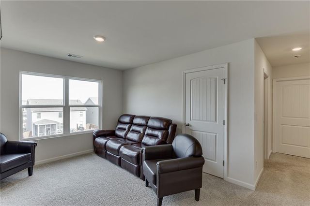 6790 Scarlet Oak Way, Flowery Branch, GA 30542