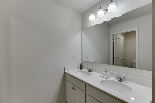 6790 Scarlet Oak Way, Flowery Branch, GA 30542