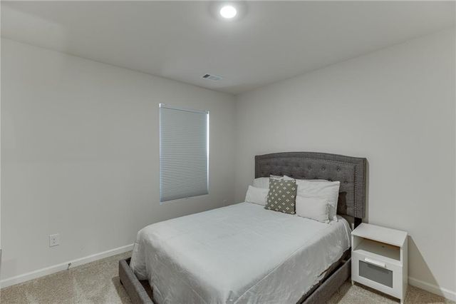 6790 Scarlet Oak Way, Flowery Branch, GA 30542