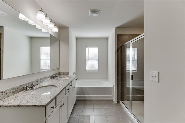 6790 Scarlet Oak Way, Flowery Branch, GA 30542