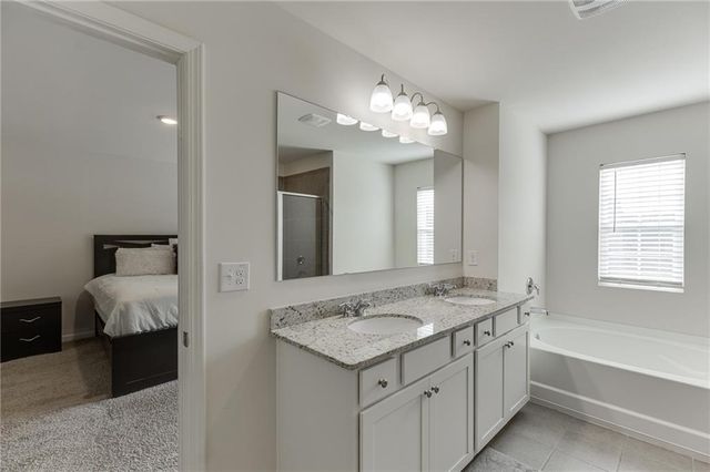 6790 Scarlet Oak Way, Flowery Branch, GA 30542