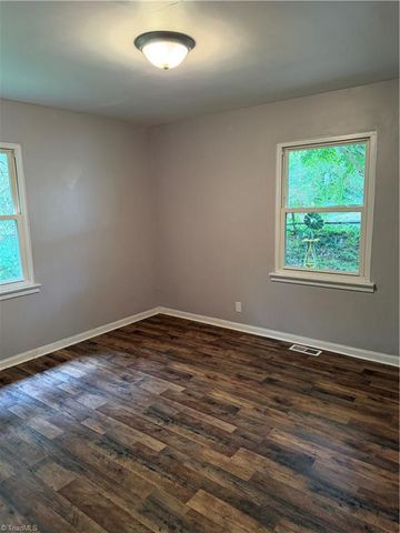 3631 Yale Avenue, Winston-salem, NC 27107