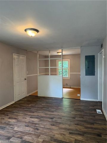 3631 Yale Avenue, Winston-salem, NC 27107