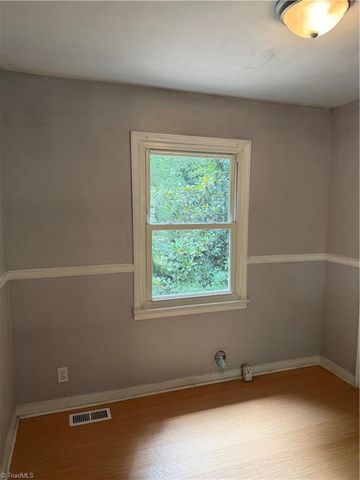 3631 Yale Avenue, Winston-salem, NC 27107