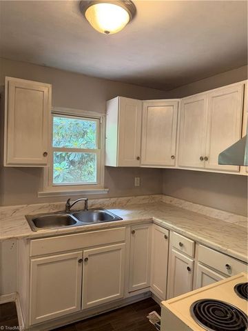 3631 Yale Avenue, Winston-salem, NC 27107