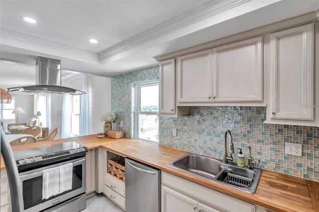 4950 GULF BOULEVARD 509, St Pete Beach, FL 33706