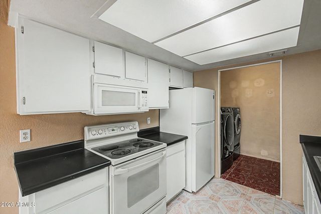 6902 W DEVONSHIRE Avenue 1281, Phoenix, AZ 85033