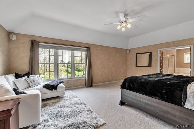 84 Beresford Court, Amherst, NY 14221