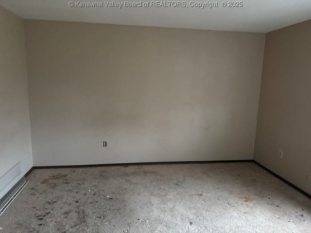 106 Pinehurst Drive, Tornado, WV 25202