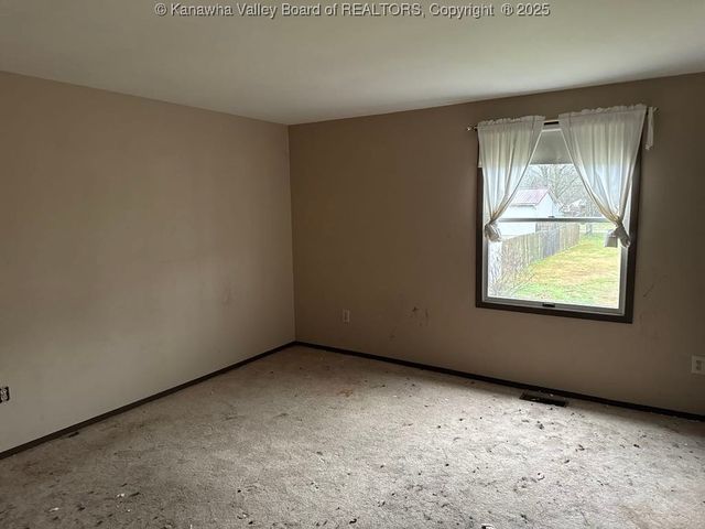 106 Pinehurst Drive, Tornado, WV 25202