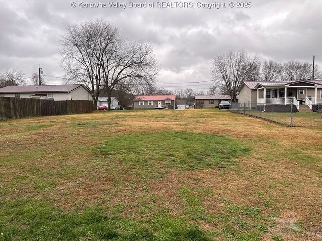 106 Pinehurst Drive, Tornado, WV 25202