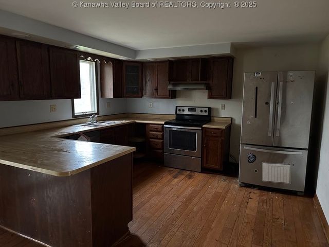 106 Pinehurst Drive, Tornado, WV 25202