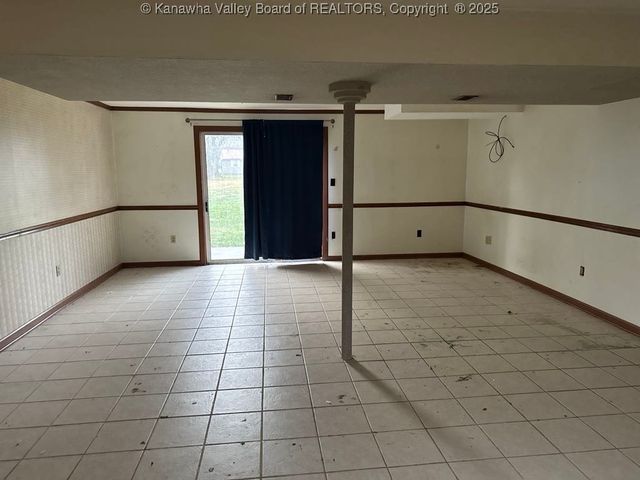 106 Pinehurst Drive, Tornado, WV 25202