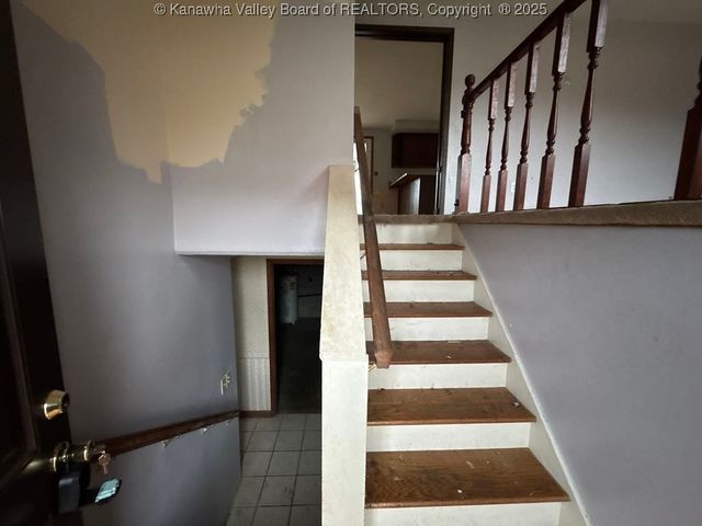 106 Pinehurst Drive, Tornado, WV 25202