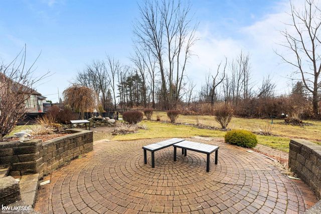 51077 Ace Drive, Macomb Twp, MI 48042