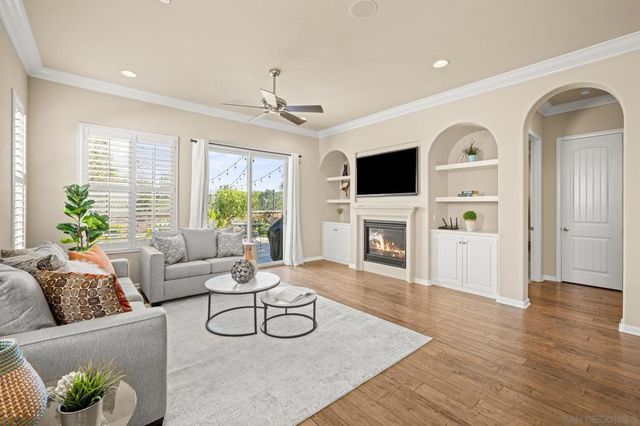 7114 Sitio Destino, Carlsbad, CA 92009