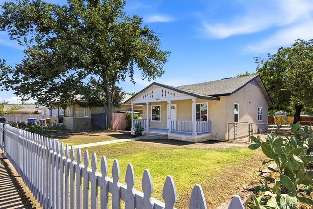 1015 Oregon, Bakersfield, CA 93305
