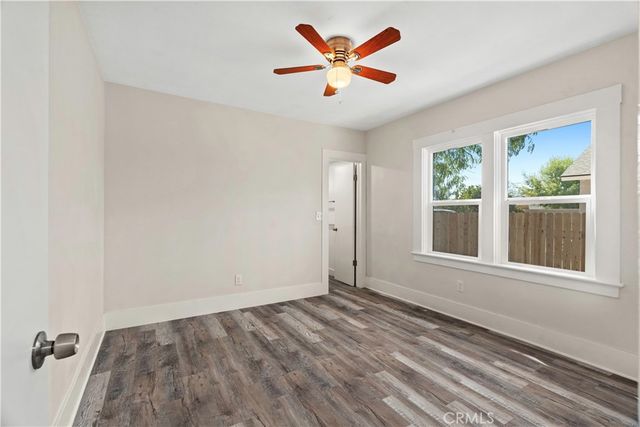 1015 Oregon, Bakersfield, CA 93305