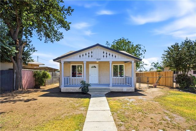 1015 Oregon, Bakersfield, CA 93305
