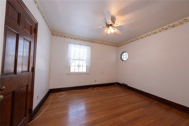 160 Maus Drive, North Huntingdon, PA 15642