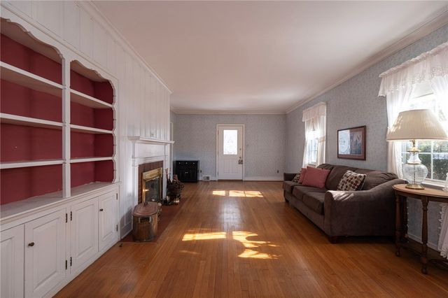 160 Maus Drive, North Huntingdon, PA 15642