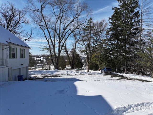 160 Maus Drive, North Huntingdon, PA 15642