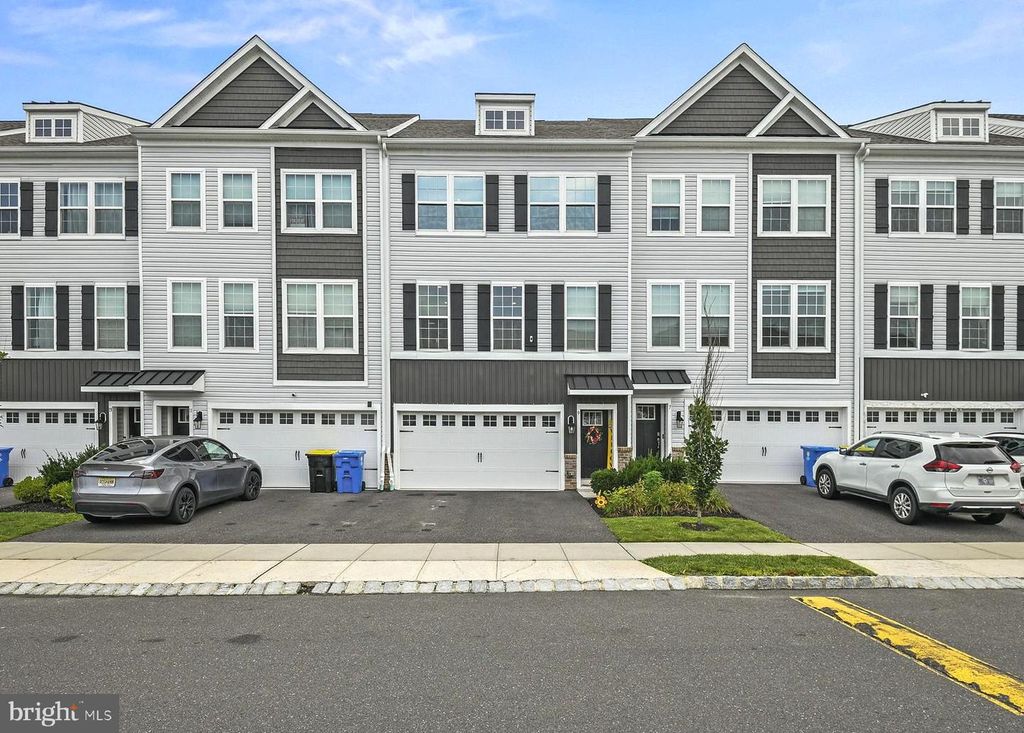 9 AUTUMN PARK BLVD, MEDFORD, NJ 08055 — exterior