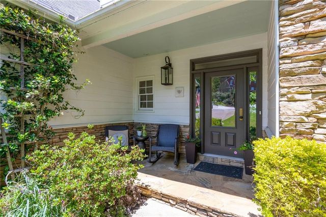 2672 Catawba Drive NW, Kennesaw, GA 30152