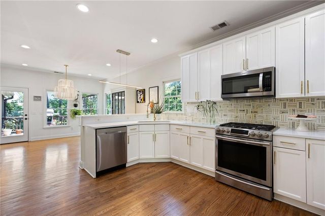 2672 Catawba Drive NW, Kennesaw, GA 30152