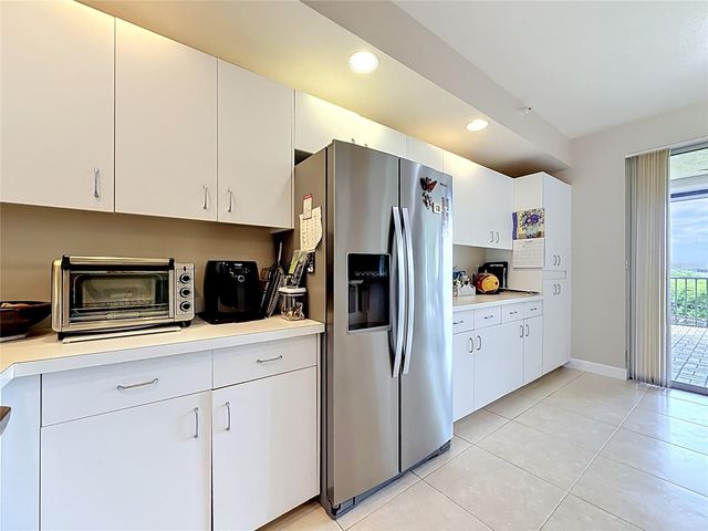 4801 OSPREY DRIVE S 103, St Petersburg, FL 33711