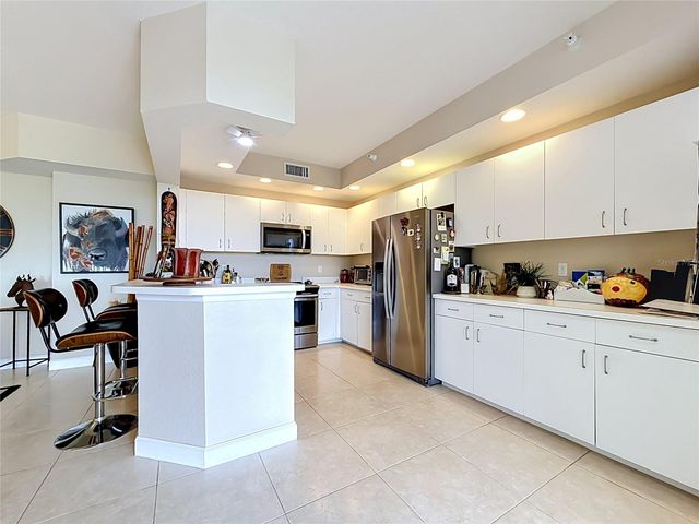 4801 OSPREY DRIVE S 103, St Petersburg, FL 33711