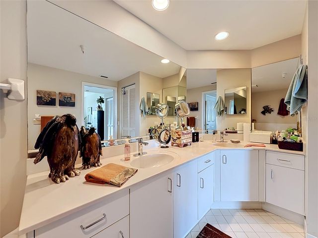 4801 OSPREY DRIVE S 103, St Petersburg, FL 33711