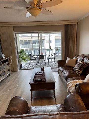 650 Snug Harbor Drive G407, Boynton Beach, FL 33435